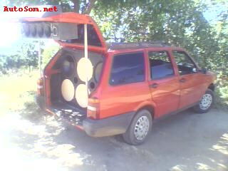 fiat_elba_com_som_de_porta_malas_maior_do_brasil_0