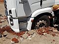 Caminh�o Constellation G2 Truck encalha