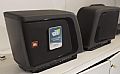 JBL BassPro Micro - subwoofer que se destaca do amplificador